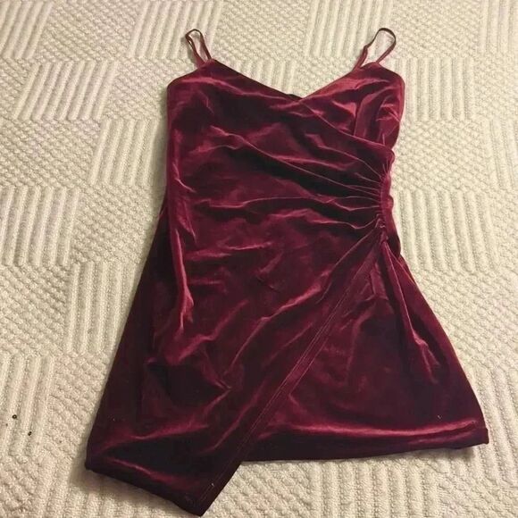 Guilty Pleasure asymmetrical bodycon Velvet Dress - Picture 3 of 7